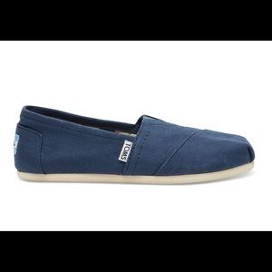 Navy blue TOMS